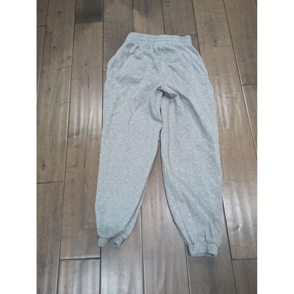 Nike Sportswear Club Fleece Kids Joggers Gray Sweatpants Size Small S